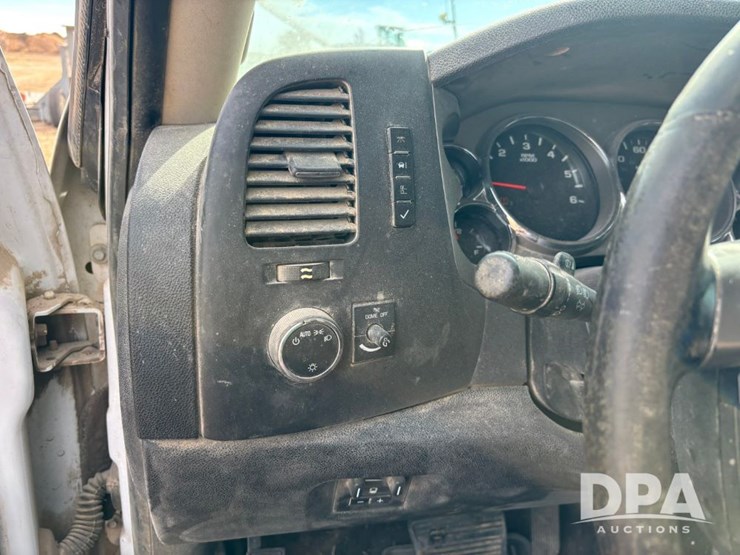 chevrolet-silverado-2500hd-image-77