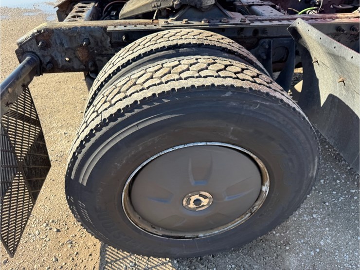 2019-international-lt-image-10