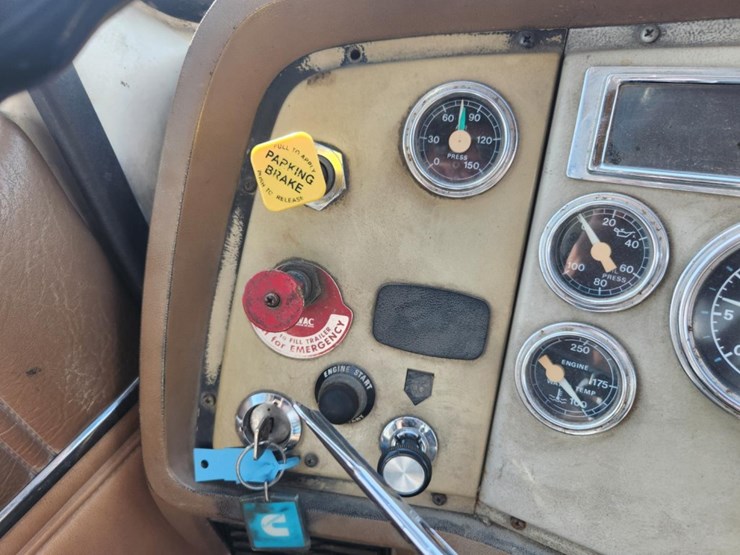 ford-ln8000-image-55