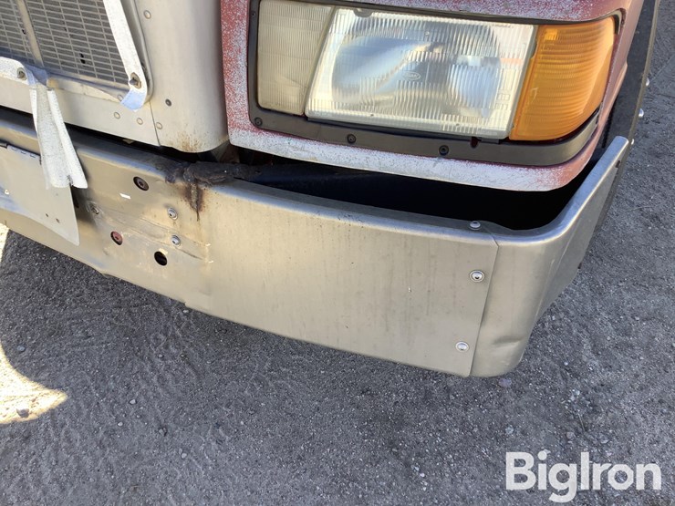 peterbilt-377-image-15