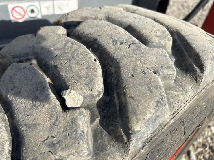 skyjack-sj8841rt-image-48