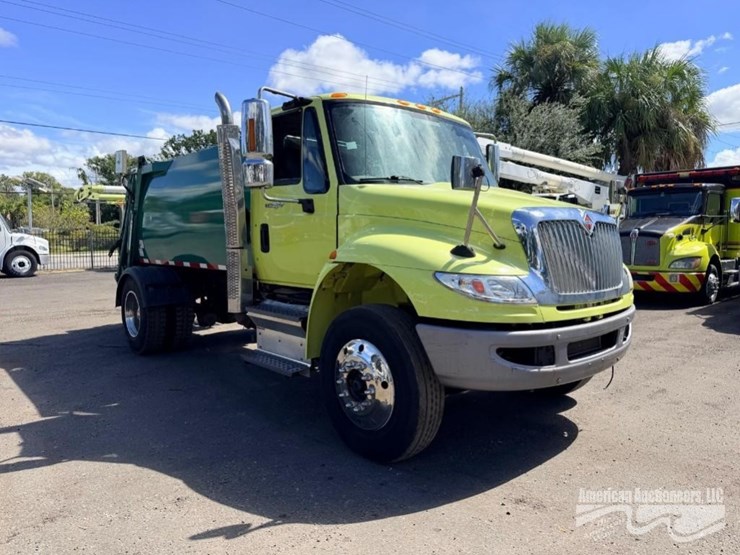 international-durastar-4400-image-1