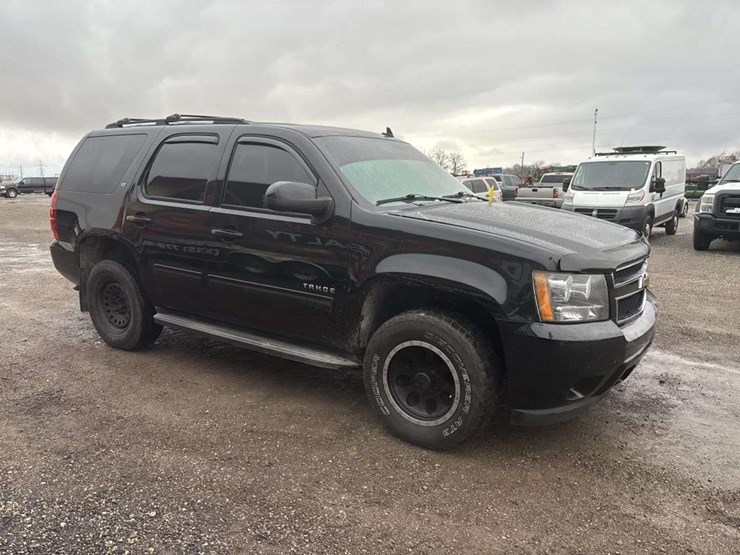 2011-chevrolet-tahoe-lt-image-6