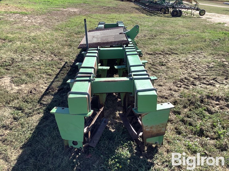 besler-70830-image-4