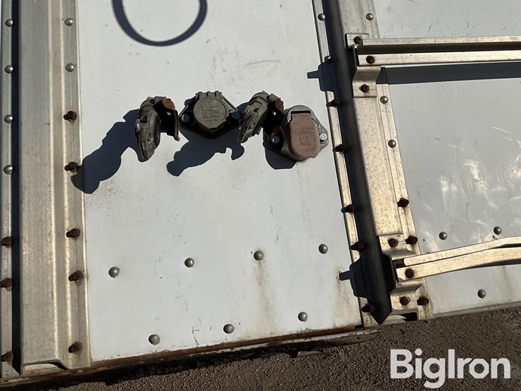 1989-merritt-82-1143-002-43’-t/a-grain-trailer-image-11