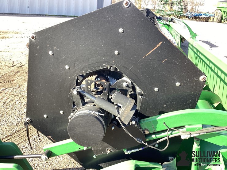 2014-john-deere-635f-image-11