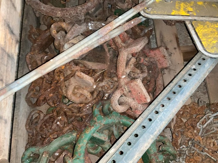 #553-•-tire-chain-parts-and-signs-image-5