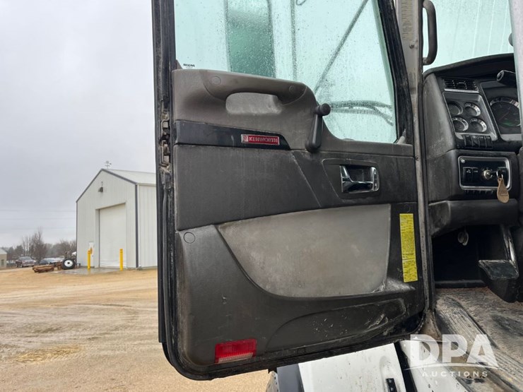 kenworth-t800-image-47