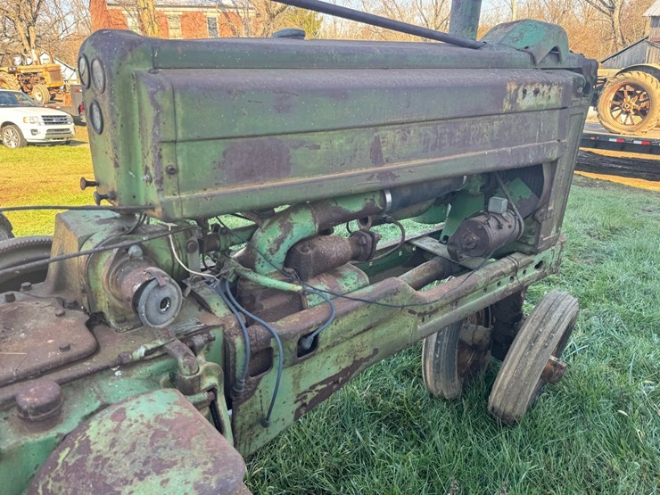 john-deere-b-image-21