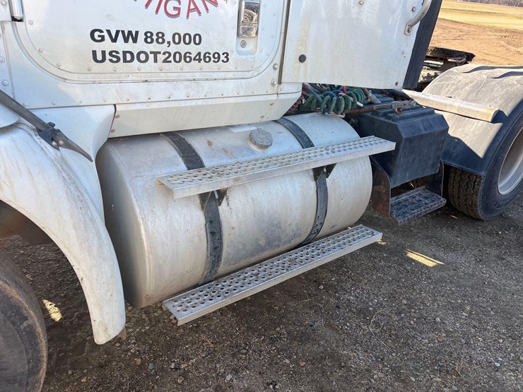 2005-international-9200i-image-17