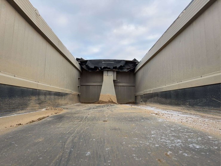 2010-kenworth-t800-image-33