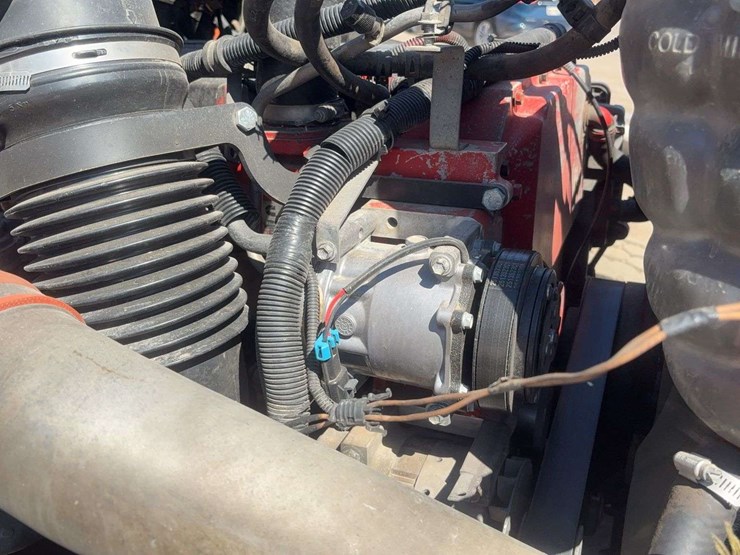 2010-international-lf517-lone-star-dump-truck-image-30