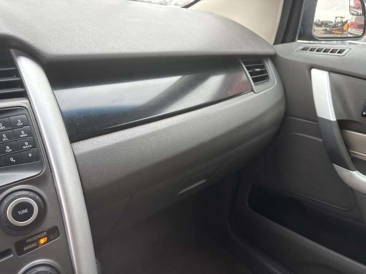 2012-ford-edge-image-23