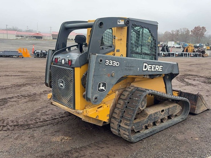 deere-333d-image-3