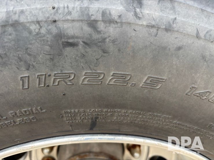 peterbilt-378-image-76