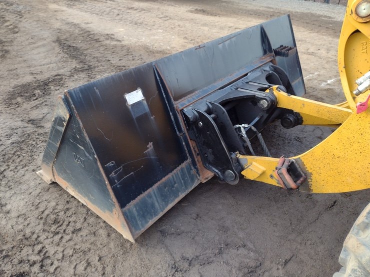 caterpillar-908m-image-18