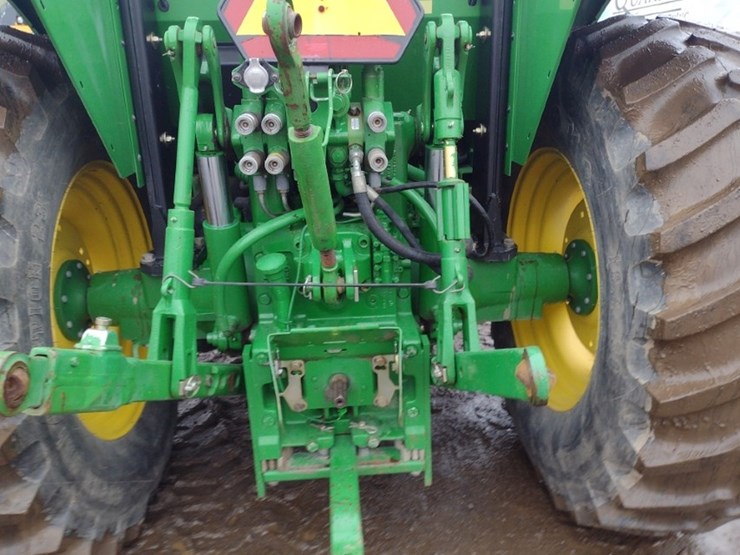 john-deere-6215-image-22