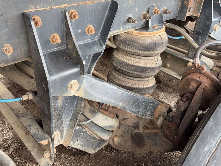 2016-kenworth-t880-image-14