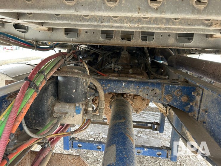 international-prostar-image-50