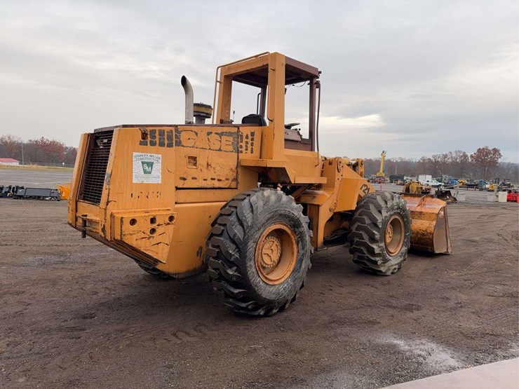 1990-case-721-image-3