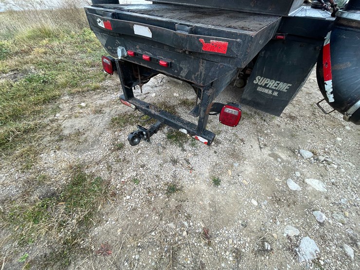 international-4900-image-34