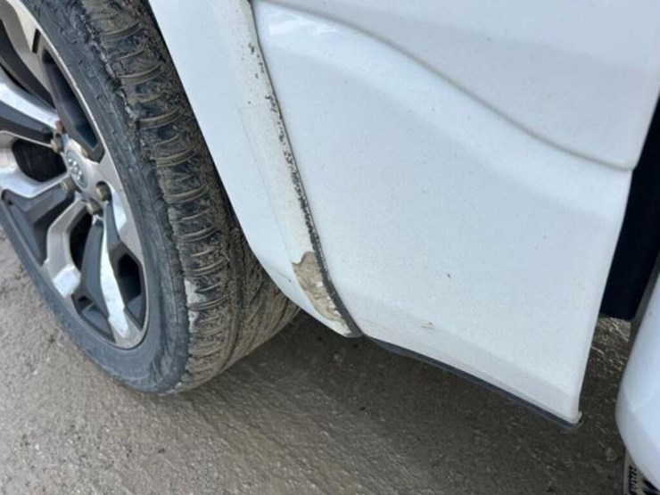 2020-ram-1500-laramie-longhorn-image-52