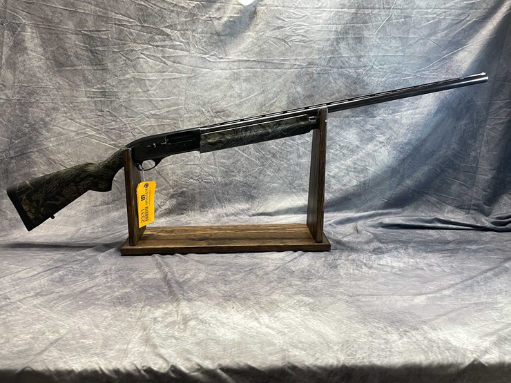 #2331-•-remington-model-1100-12-ga.-semi-auto-shotgun,-sn:-m825010v-image-1