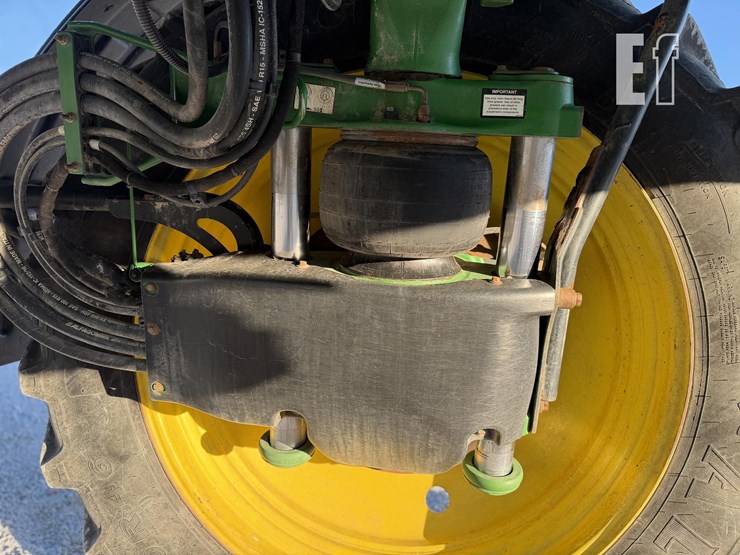 john-deere-r4038-image-15