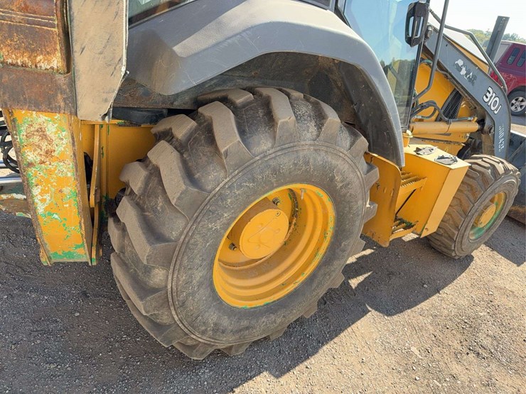 2011-deere-310j-image-8
