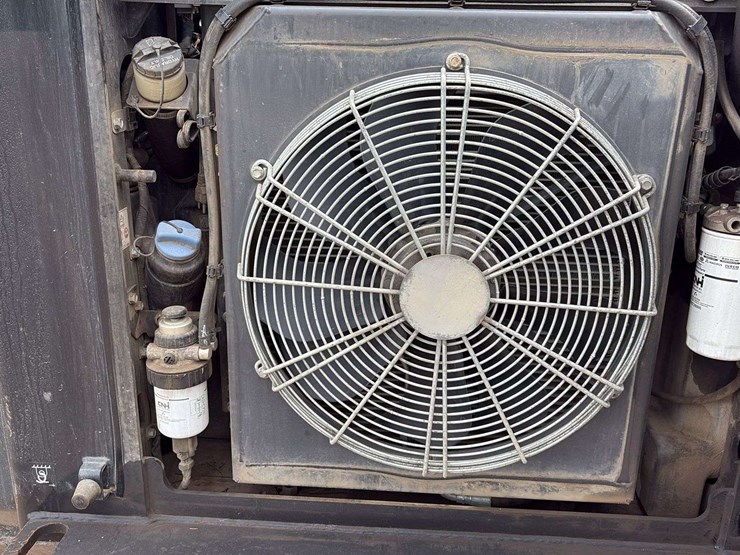 2021-case-dl550-image-38