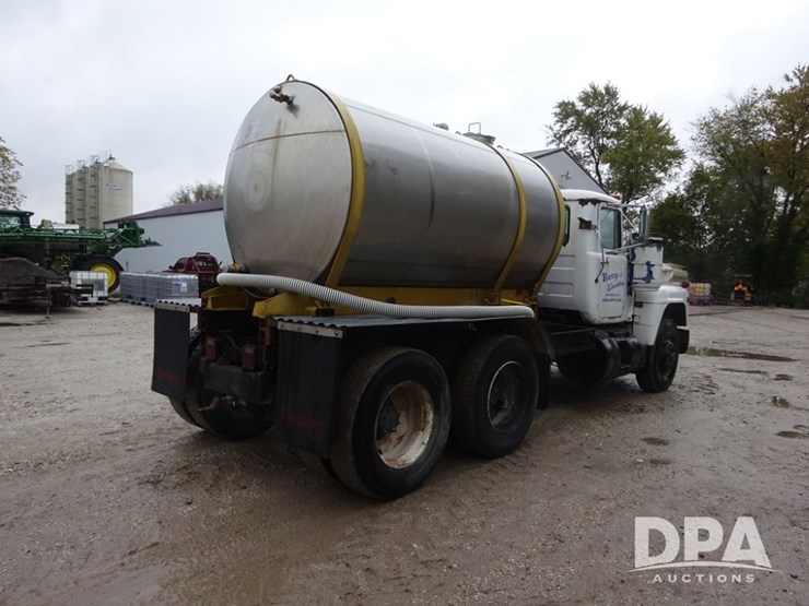 mack-r686st-image-24