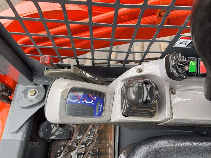 2015-kubota-svl75-2-image-48