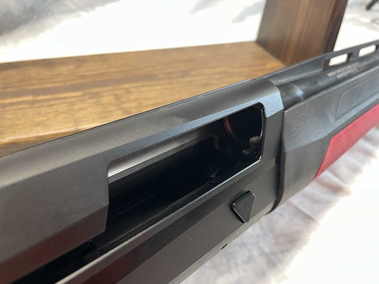 #2395-•-impala-nero-sporter-12-ga.-semi-auto-shotgun,-sn:-60-h22yt-004715-image-17