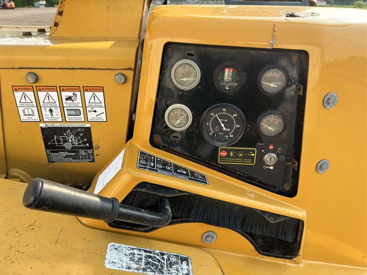 vermeer-wood-chipper-image-17