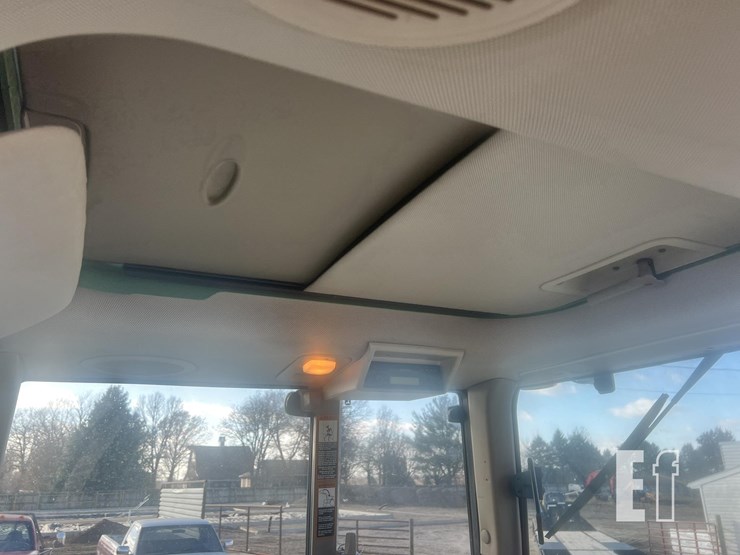 2008-john-deere-7330-image-12