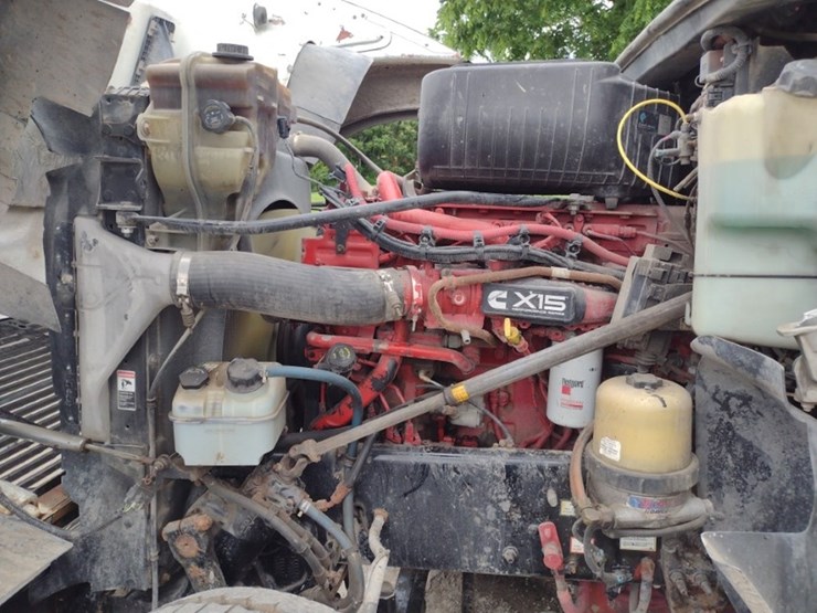 freightliner-122sd-image-18