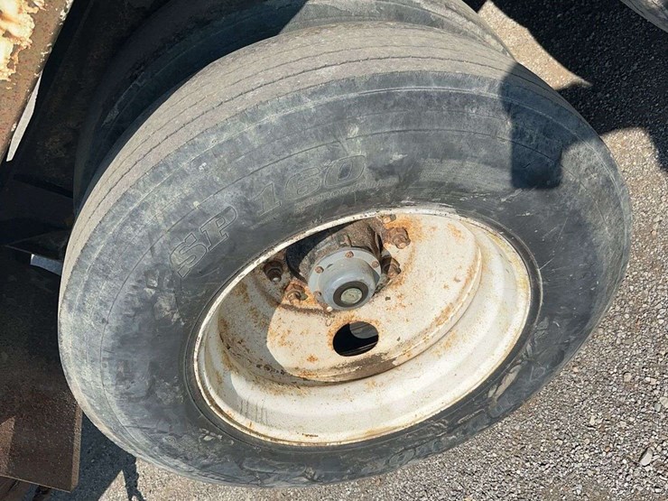 1995-wheeler-gh2-hopper-bottom-trailer-image-5