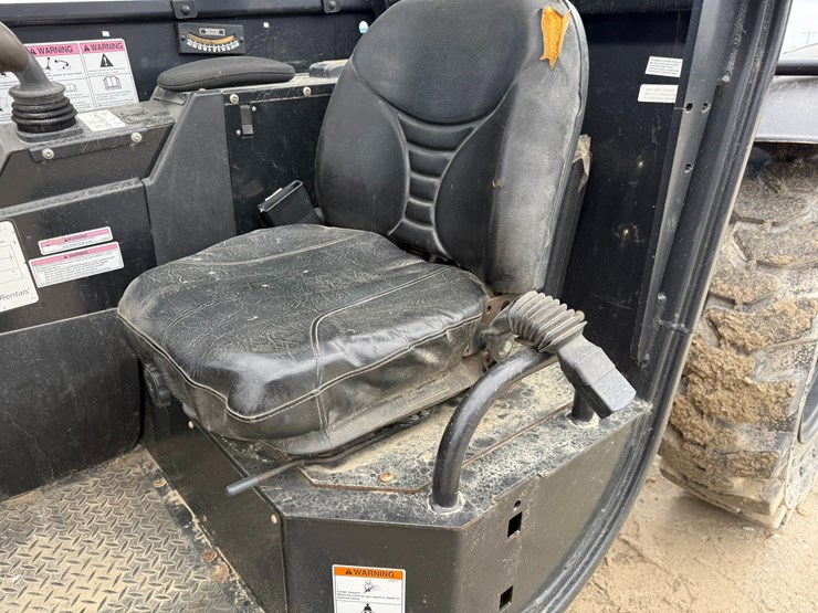 2018-genie-gth636-image-53