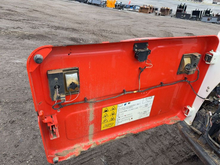 bobcat-t595-image-21