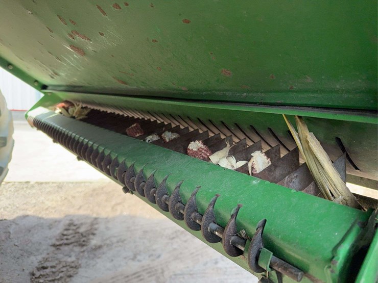 2013-john-deere-s670-image-45