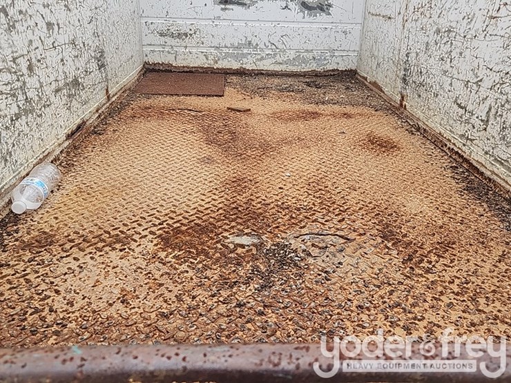 2000-chevrolet-2500-image-13