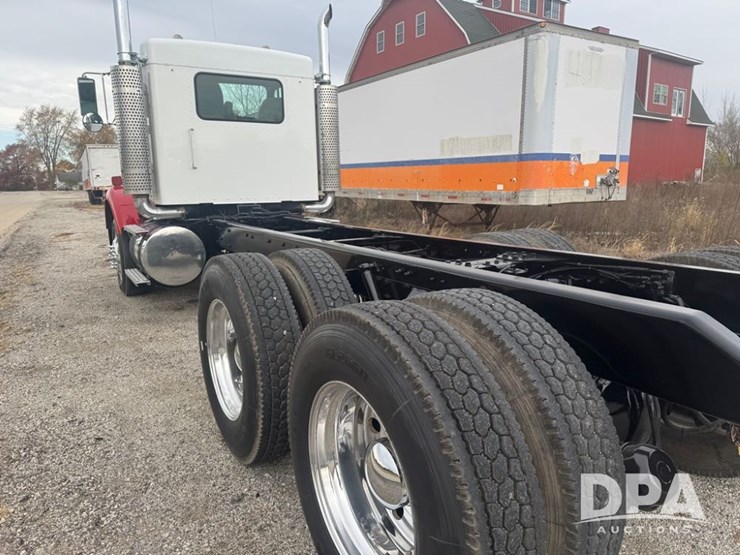 kenworth-t800-image-11