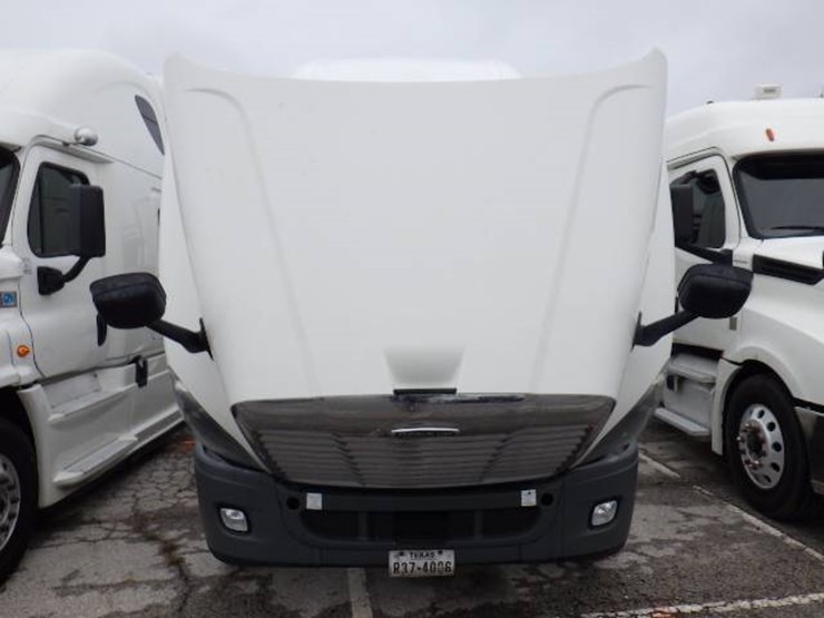 freightliner-cascadia-125-image-26