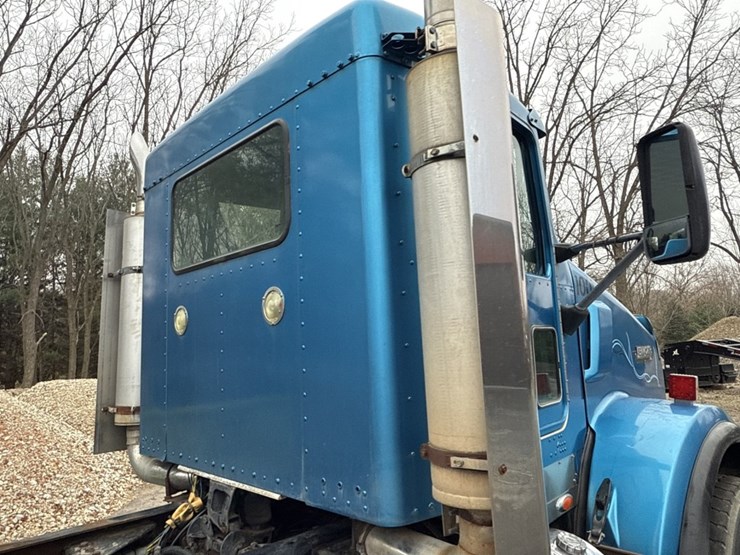 kenworth-t600-image-38