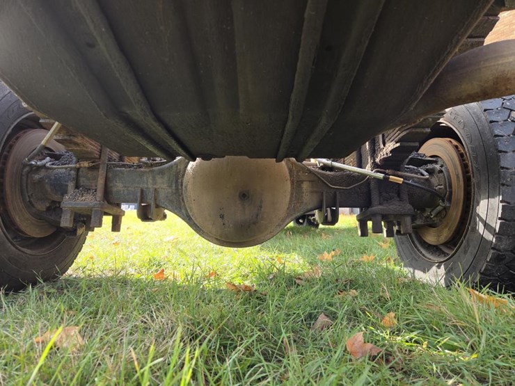 ford-f550-xl-image-27