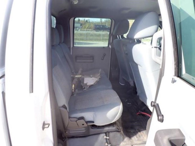 2012-ford-f250-xl-image-43