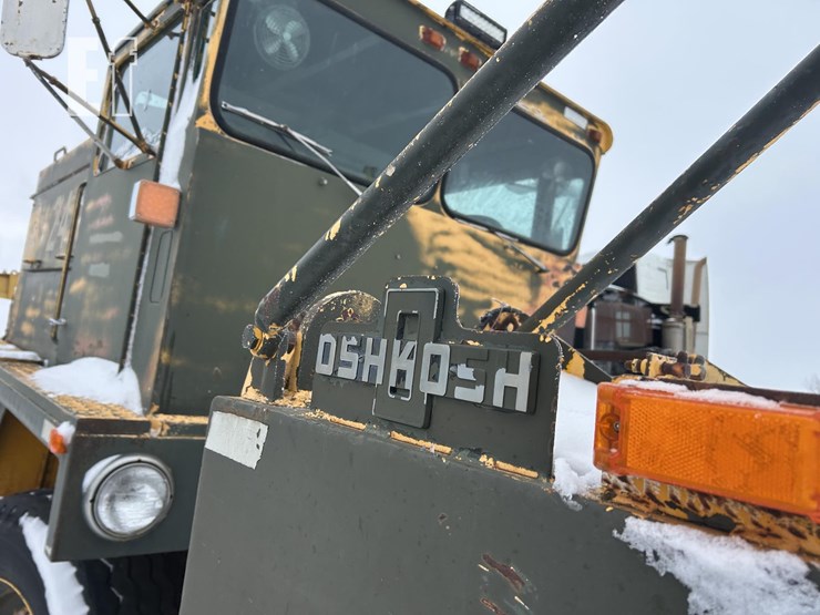 1981-oshkosh-green-snow-blower-image-17