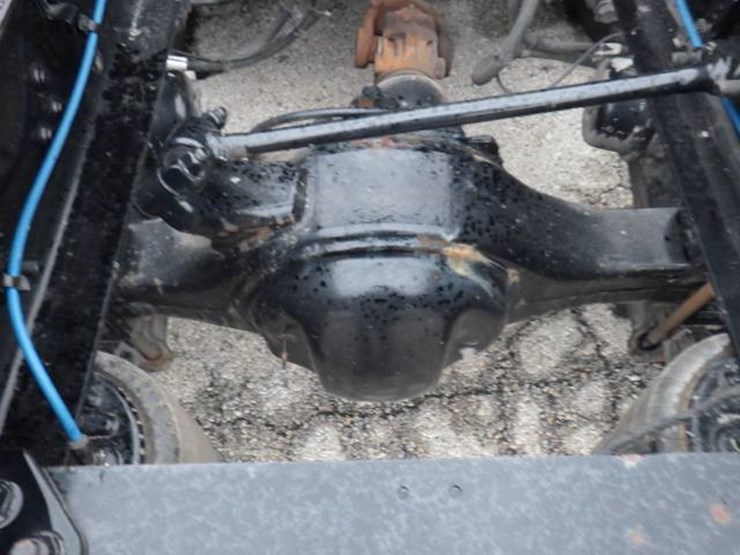 2019-freightliner-cascadia-126-image-12