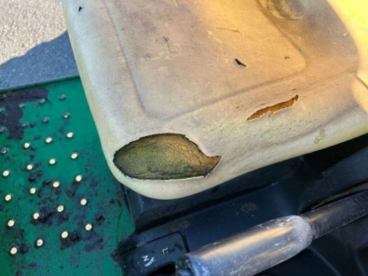 john-deere-gator-image-21