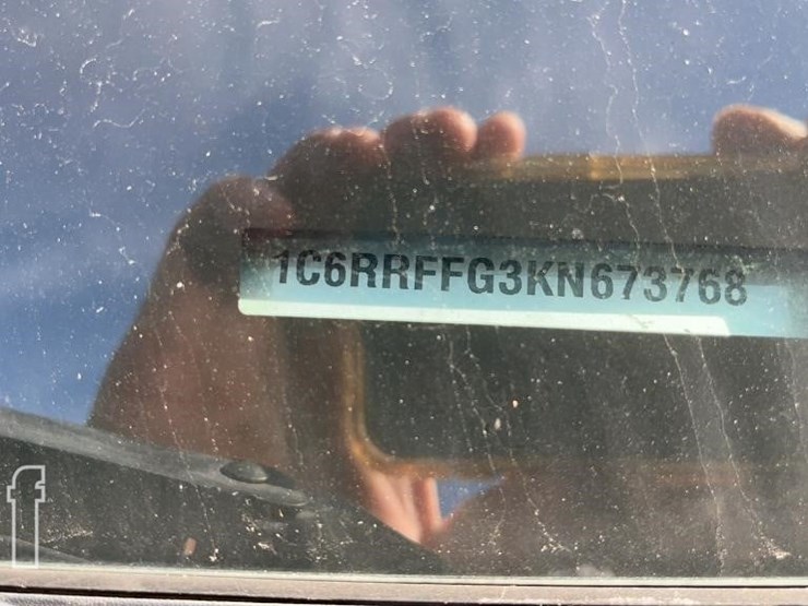 2019-ram-1500-big-horn-image-25